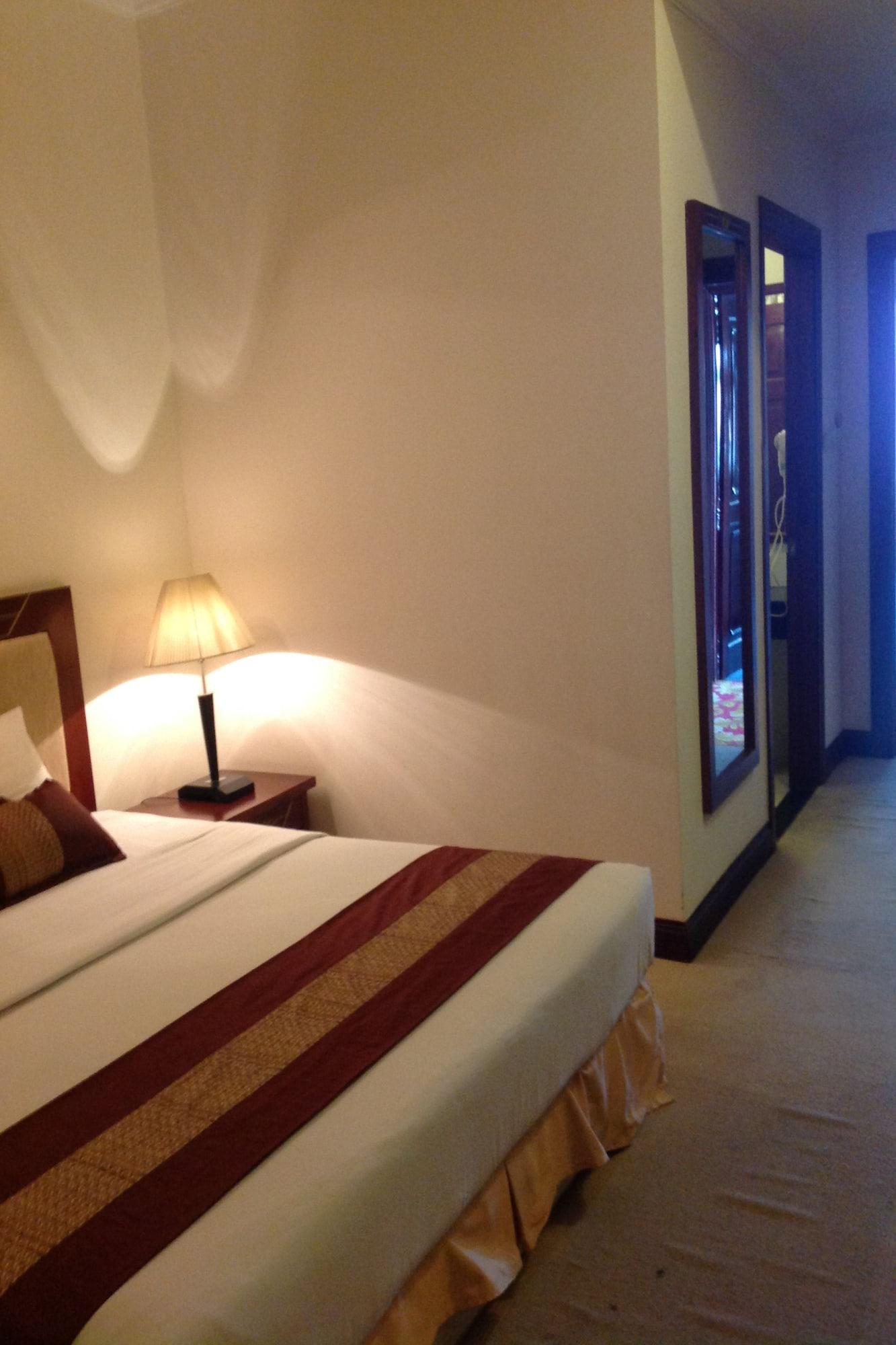 Dong Khanh Hotel Thành Pho Ho Chí Minh Esterno foto