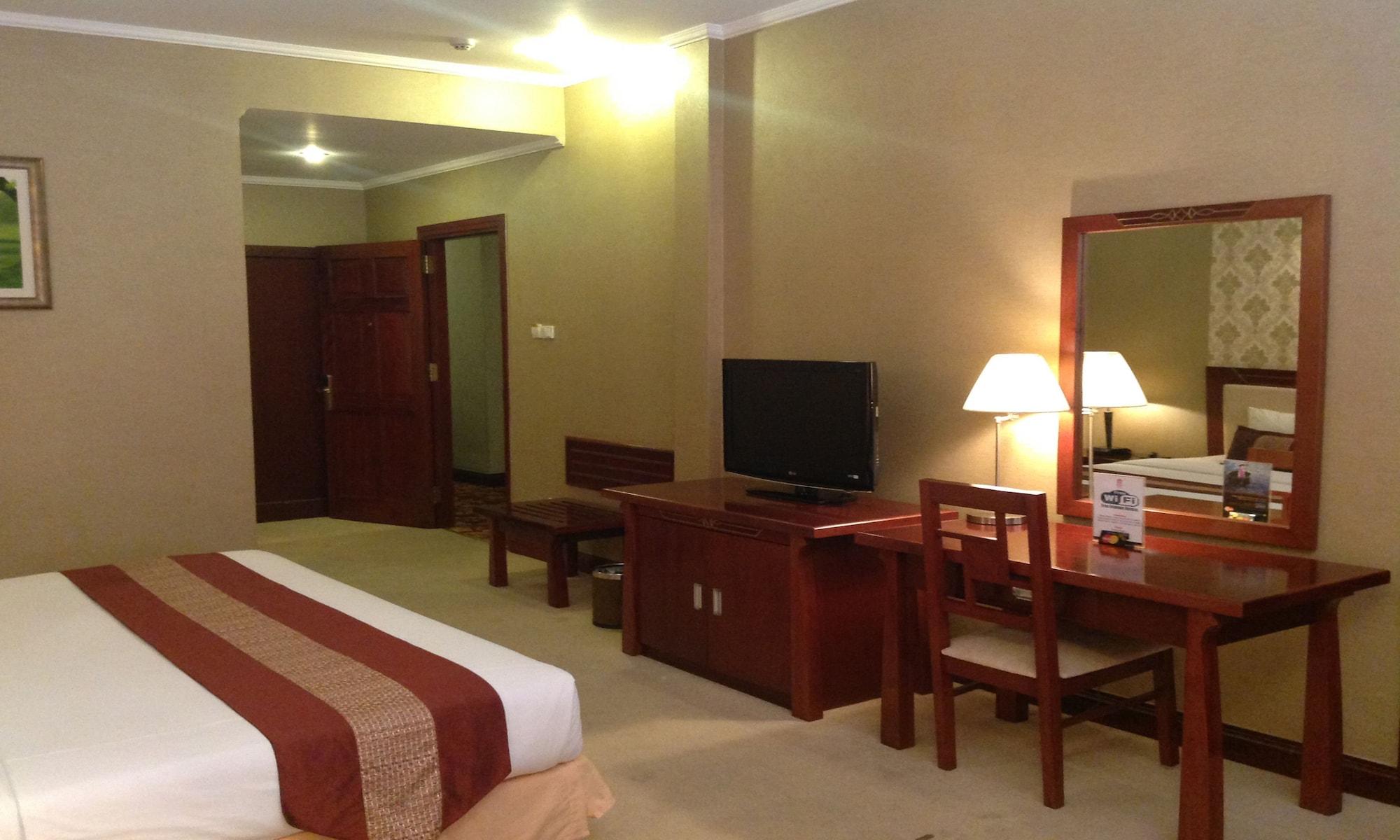 Dong Khanh Hotel Thành Pho Ho Chí Minh Esterno foto