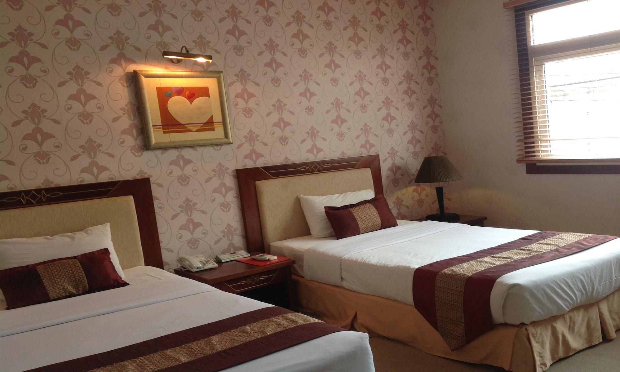 Dong Khanh Hotel Thành Pho Ho Chí Minh Esterno foto