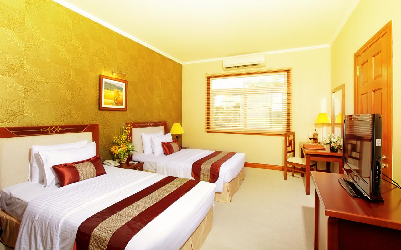Dong Khanh Hotel Thành Pho Ho Chí Minh Esterno foto