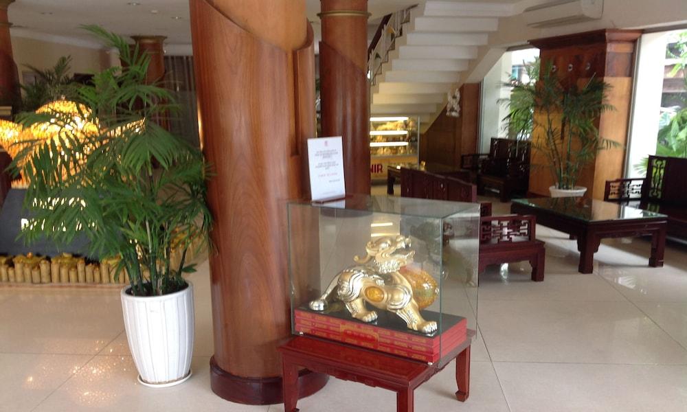 Dong Khanh Hotel Thành Pho Ho Chí Minh Esterno foto