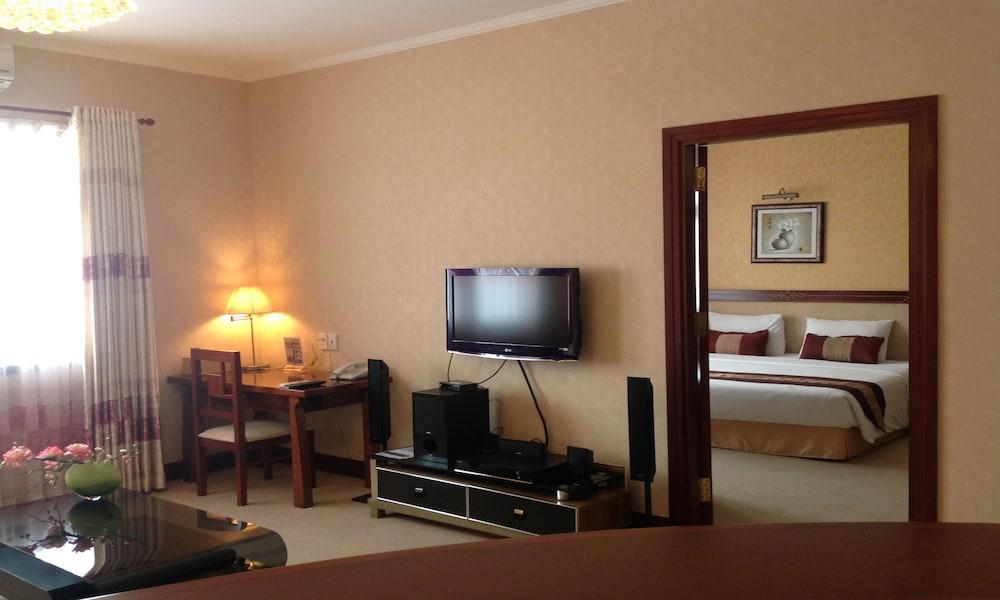 Dong Khanh Hotel Thành Pho Ho Chí Minh Esterno foto